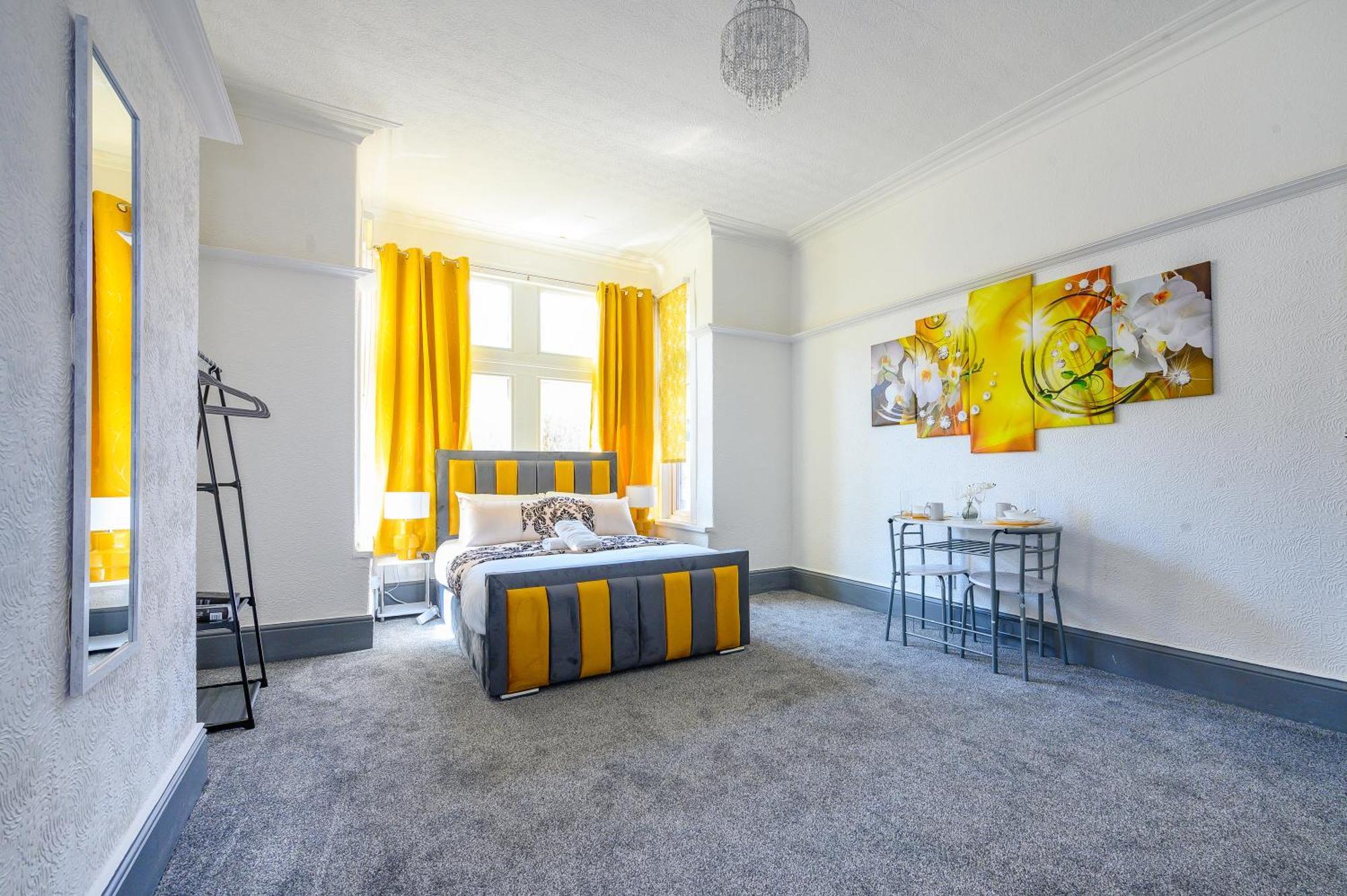 -Rf7H- For Your Relaxed & Cosy Free Parking Leeds  Eksteriør billede