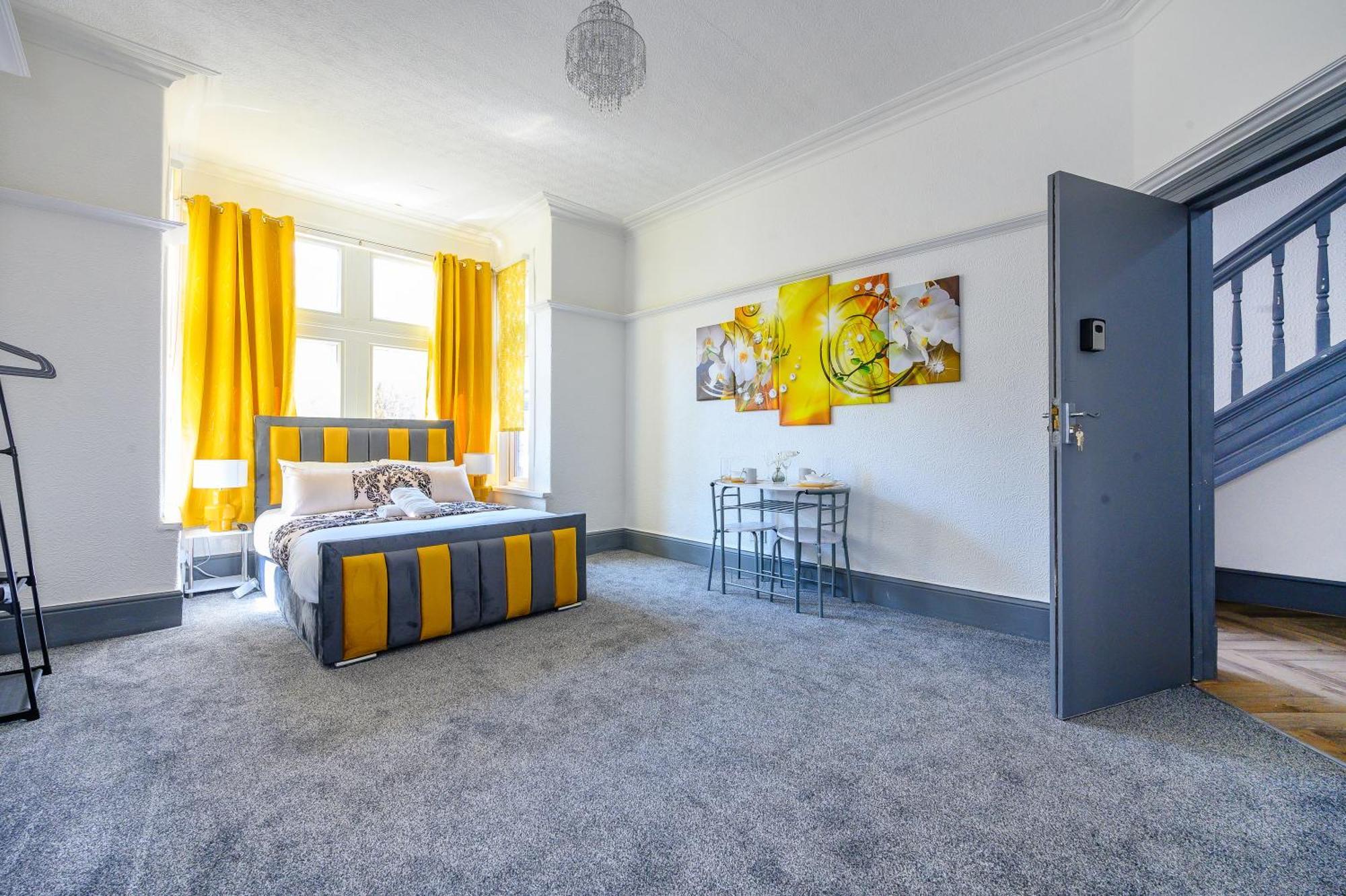 -Rf7H- For Your Relaxed & Cosy Free Parking Leeds  Eksteriør billede